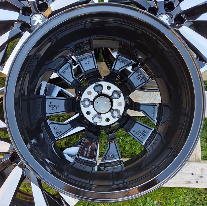 Felgi Oryginał Peugeot 308 508 Traveller 3008 Expert 7Jx17 ET42 5x108