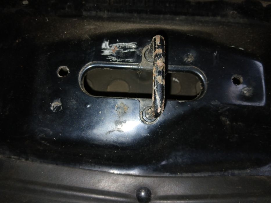 Капот на ходу акорд 2007 год