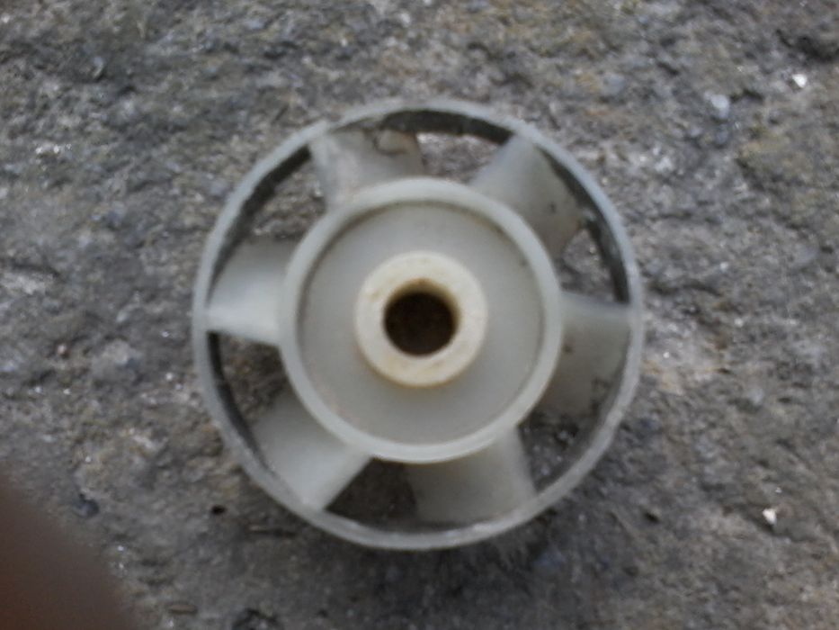 Крильчатка маленька б.у