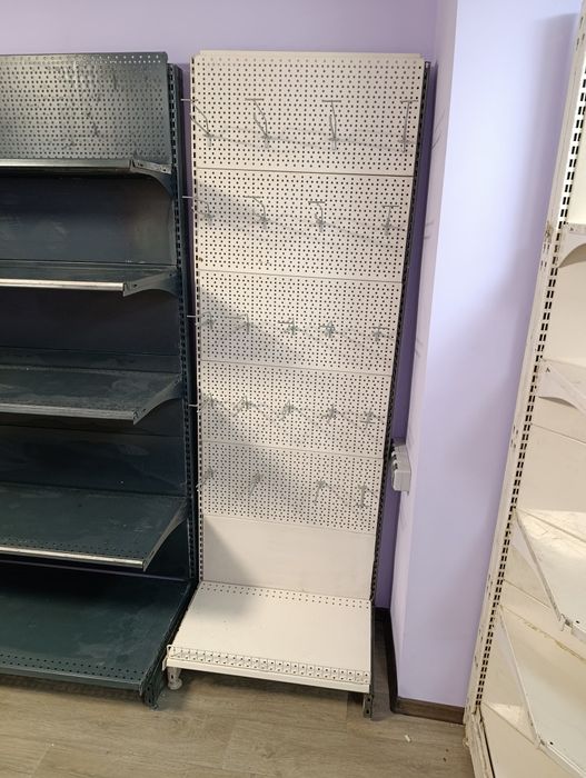 Стелаж торговий металевий модерн експо