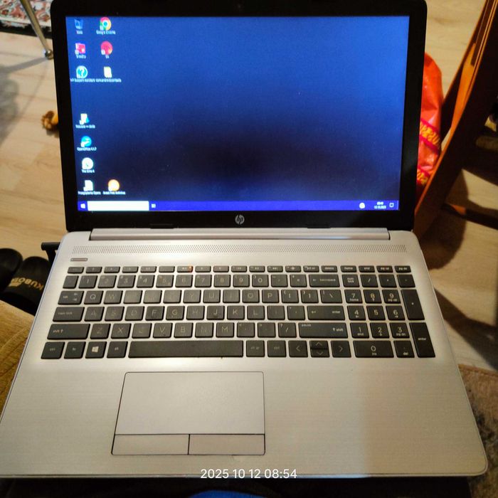 Laptop HP 2.6 GHz uszkodzony