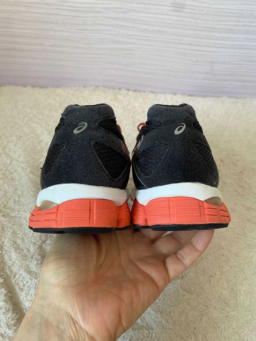 ASICS Gel-Kumo 5 женские беговые кроссовки 38-39р 24,5см оригинал