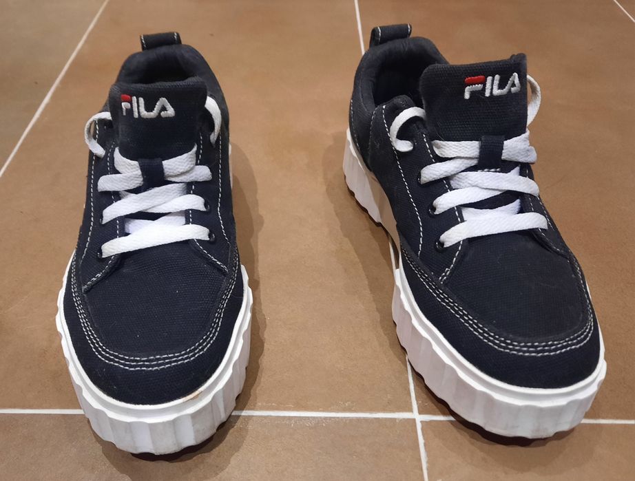 Tenis pretos Fila n°38