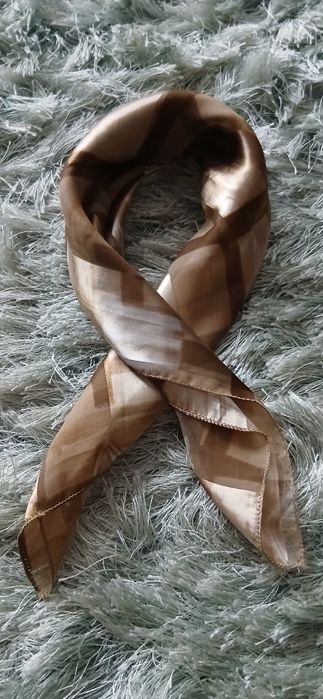 Apaszka chusta chustka gawroszka 50x50