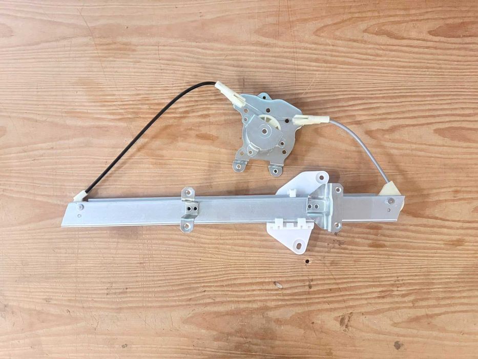Elevador de Vidro Para Mitsubishi Canter - Modelo: 1996/06 Até 2005/04