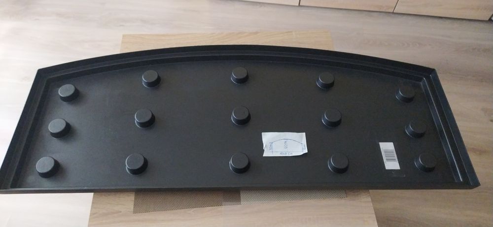 Podstawką pod akwarium 100 cm. Owal