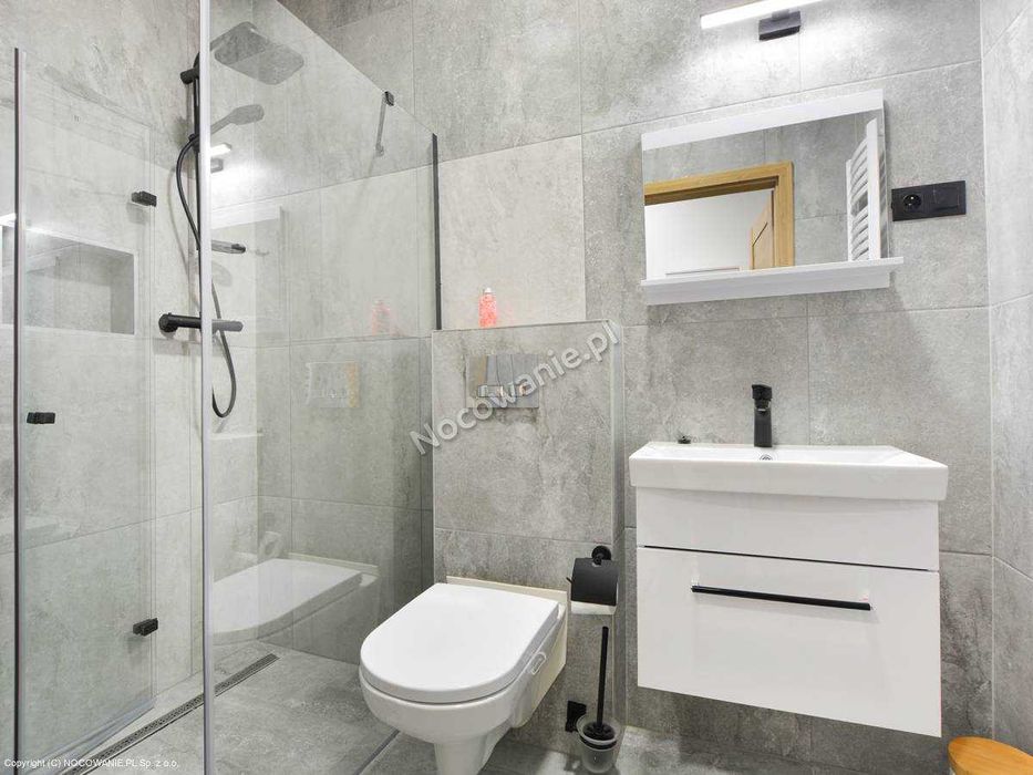 Pokoje noclegi apartamenty na wynajem z prywatnymi łazienkami