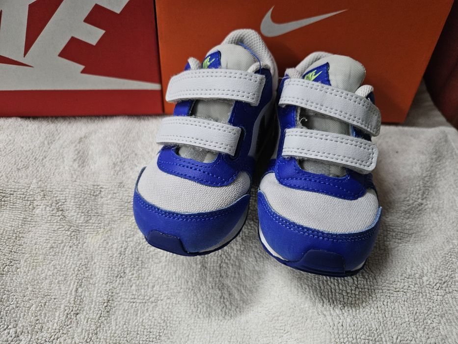 Sapatilhas criança nike T 23.5