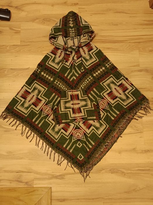 Ponczo wełniane aztecki wzór
