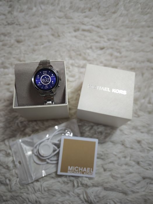 Damski smartwatch Michael Kors Runway, stan bardzo dobry