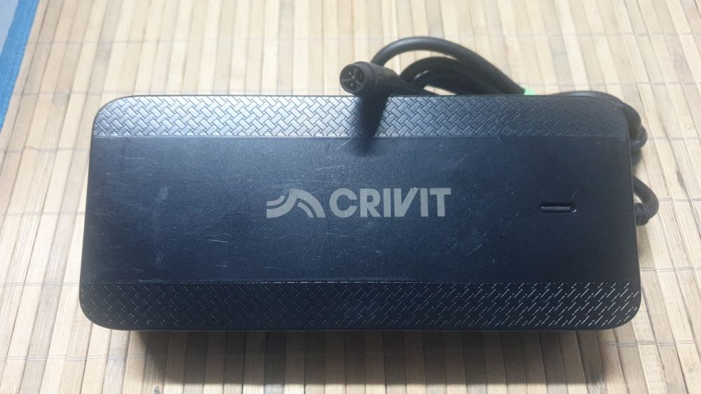 Зарядное на электросамокат 42V 4А