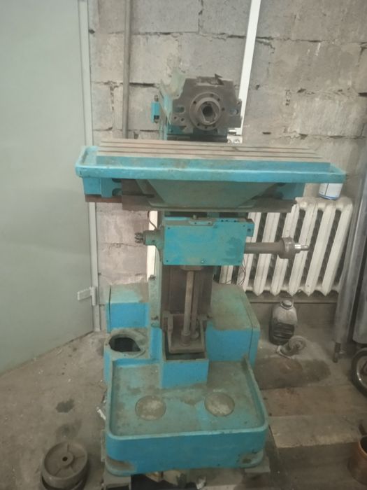 Фрезерный станок 675