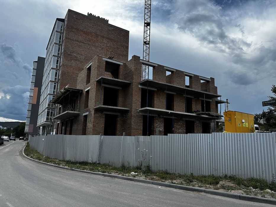 Продаж від власника Квартира 2 кімнатна 68 м2