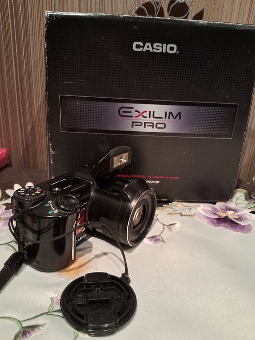 Casio Exilim EX-P505 Відеокамера