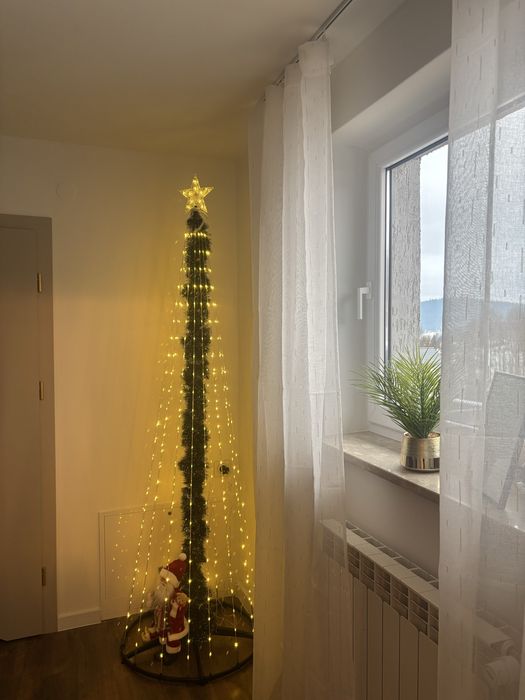 Domek w dolinie .kolo Krynicy zdrój