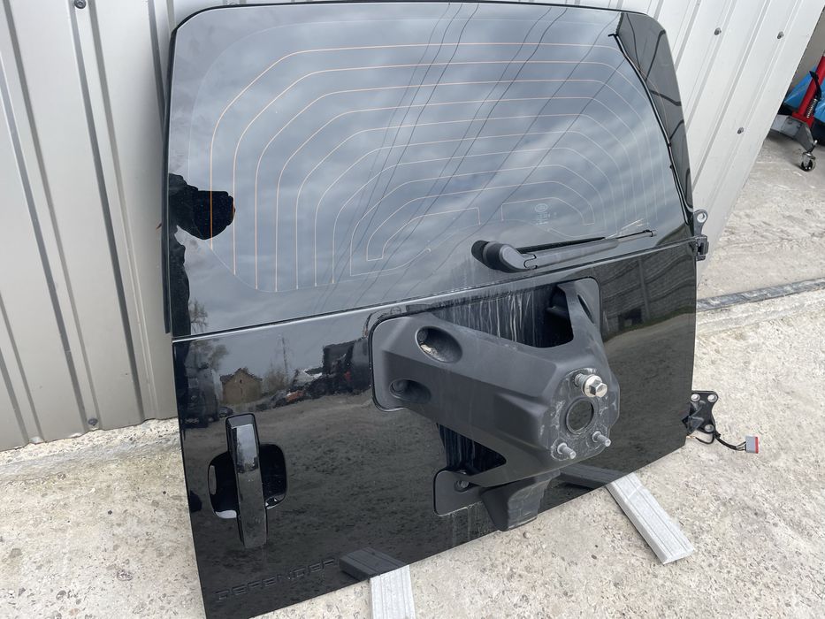 Крышка багажника в сборе Land Rover Defender L663