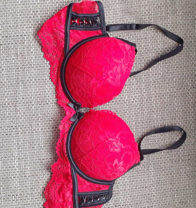 Bielizna stanik biustonosz push up 75B