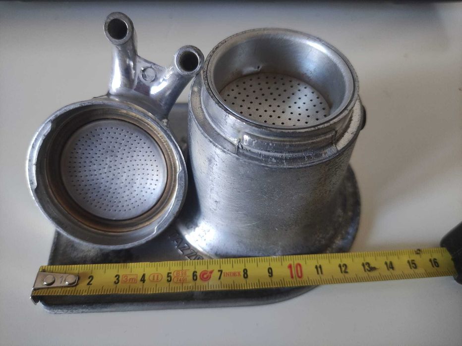 Cafeteira café antiga com duas saídas
