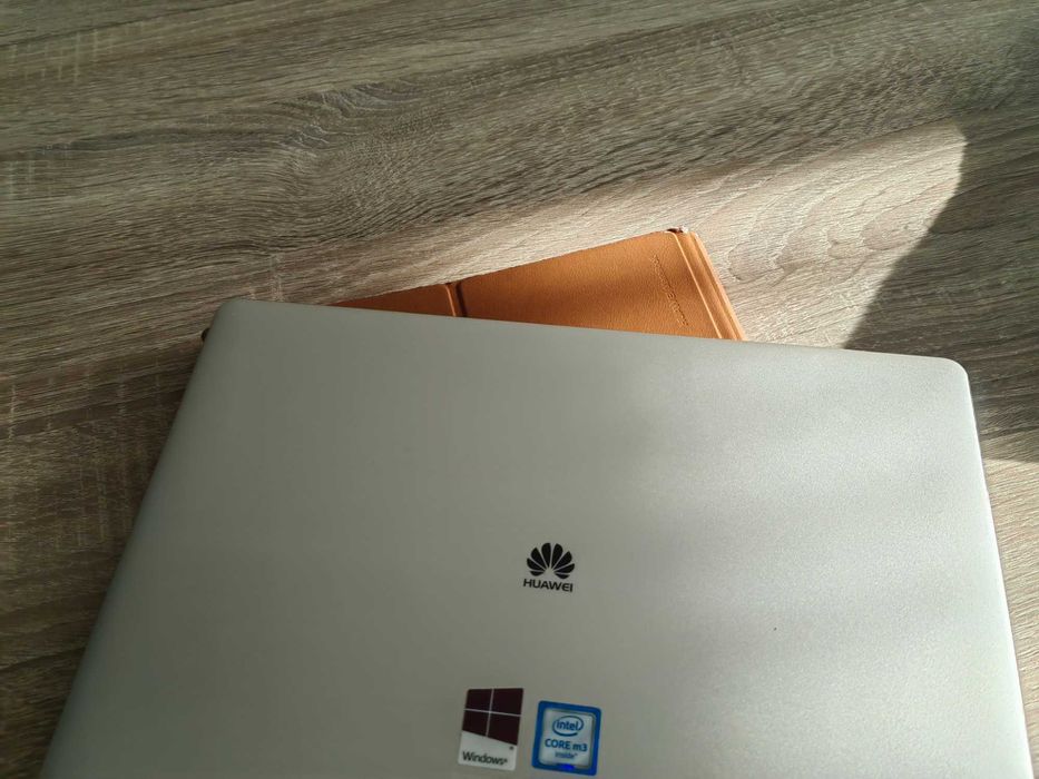 Huawei MateBook laptop tablet Windows