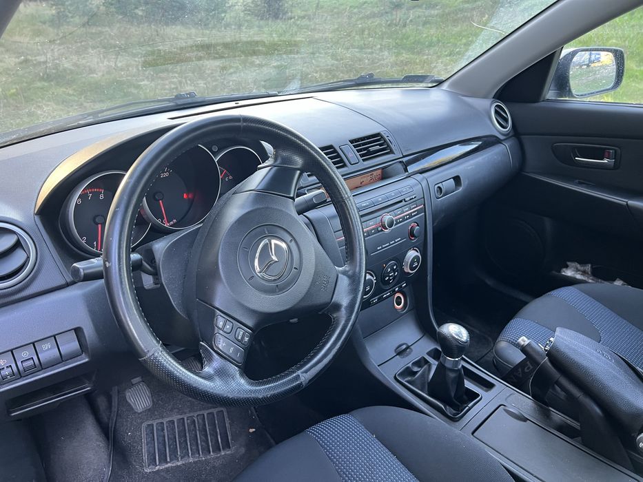 Продам Mazda 3 1,6 бензин