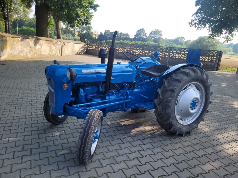 Sprzedam Fordson Dextra taki jak Massey Ferguson 135