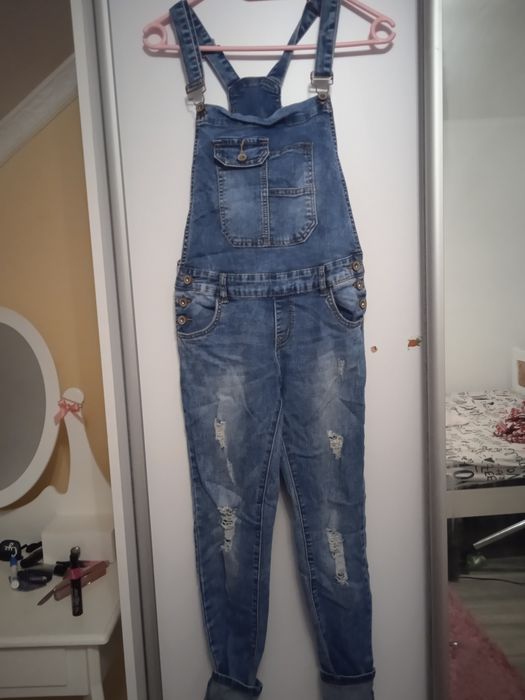 Розпродаю одяг та взуття 37р