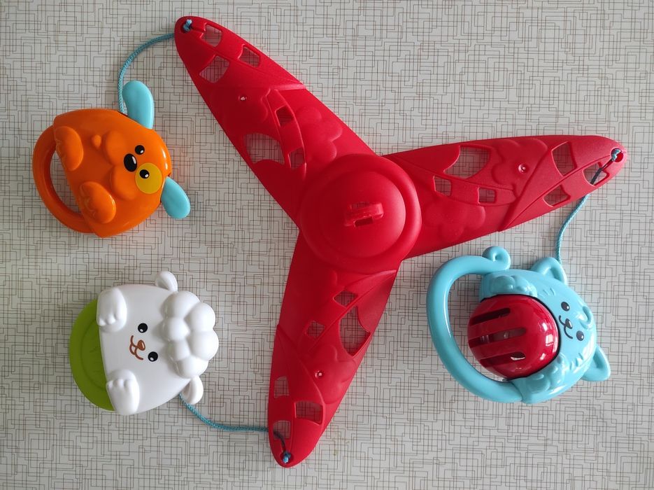 Mobile musical p/ cama bebé - como NOVO