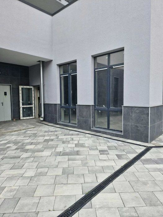 Комерція (66 м2) у готовому будинку (2 черга ЖК "Crystal Avenue")