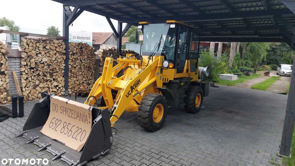 Ładowarka 1800kg UR918 na wynajem.
