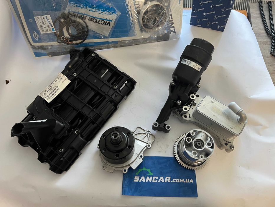 Водяна помпа Mercedes Sprinter W906 W910 316 319 313 насос OM651