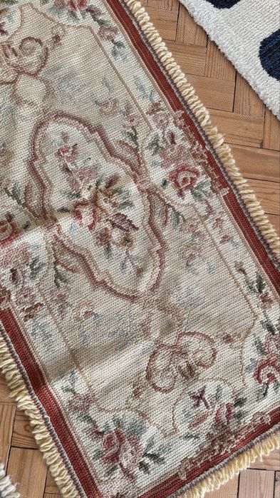 Tapetes arraiolos e persa