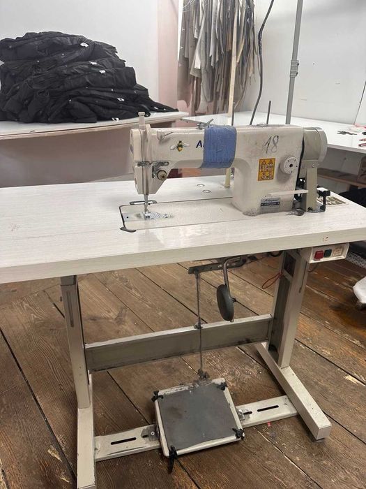 Продам швейні машини