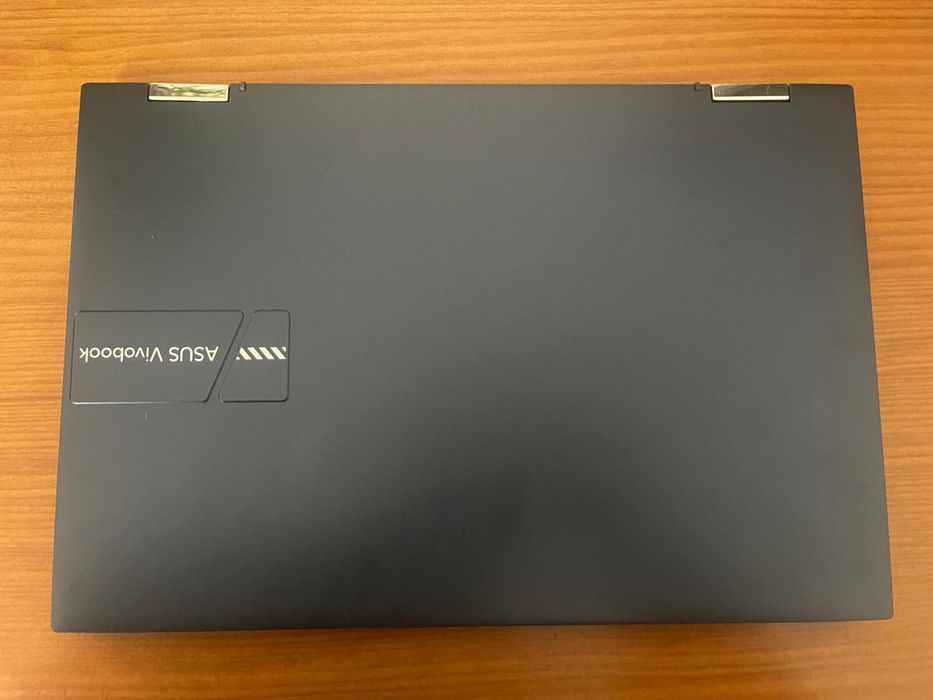 Compurador vivo Asus