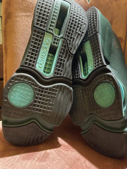 Tenis Nike como Novos