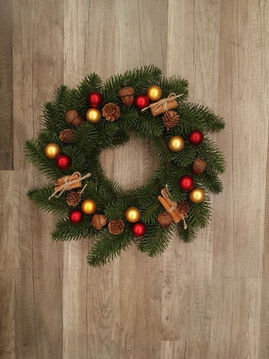 Новорічний вінок ручної роботи