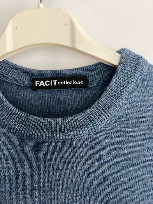 Wloski sweterek niebieski blekitny merino unisex