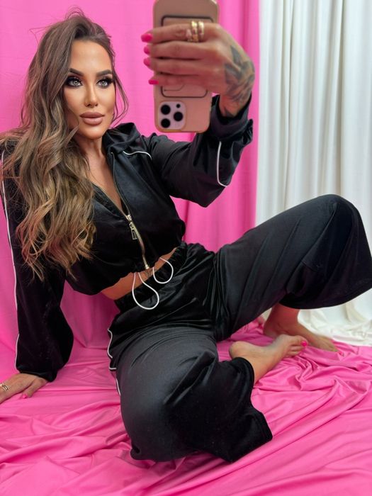 Piękny komplet dres welurowy kolory Pink Mania