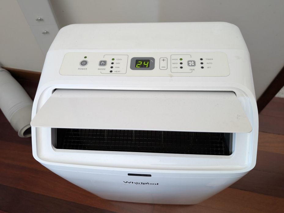 Ar condicionado portátil Whirlpool PACF212HP W, 12.000 BTU, aquecimento e arrefecimento