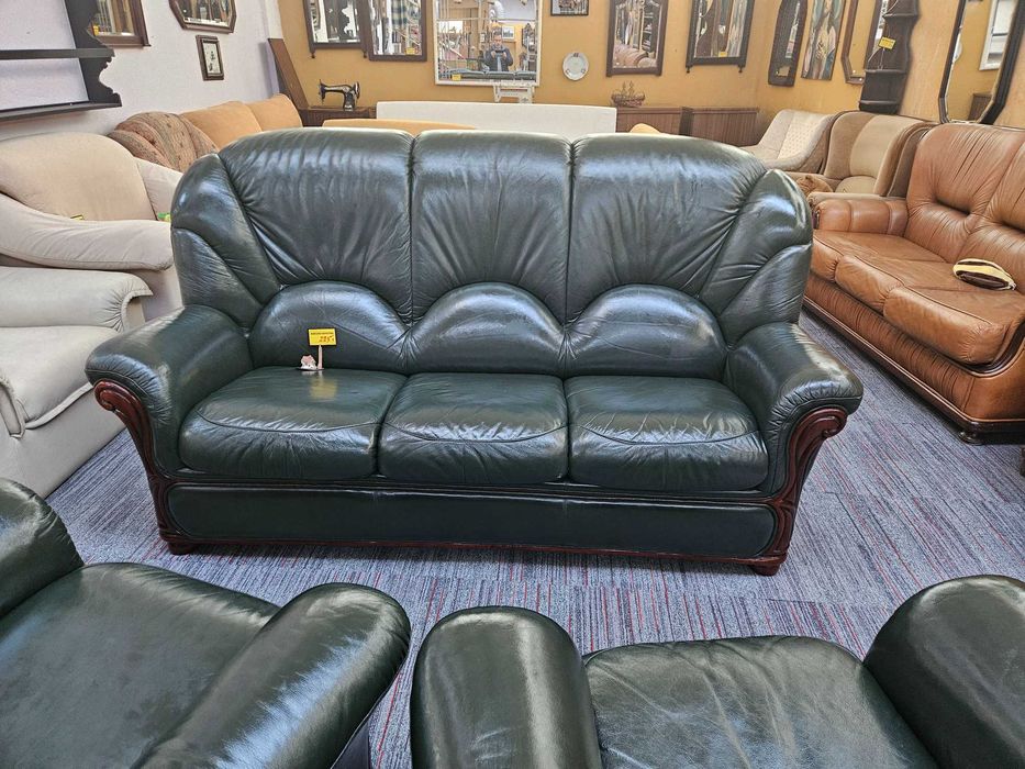 Sofá cama em pele de cor verde - óptimo estado geral