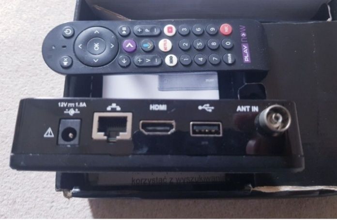 Play Box Tv Smart z oryginalnym pilitem bez zasilacza 12 v