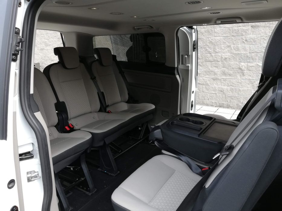 Przewóz osób, wynajem busa, usługi przewozowe, przewozy pracownicze