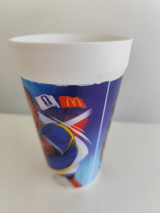 Copo do Thierry Henry da coleção MCdonalds - Novo