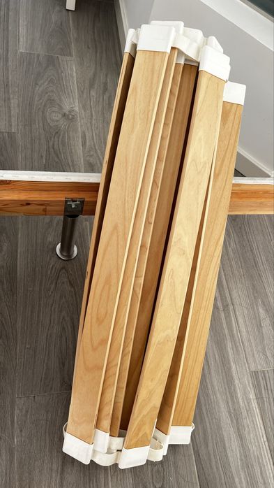 Estrutura cama de solteiro com estrado ripas