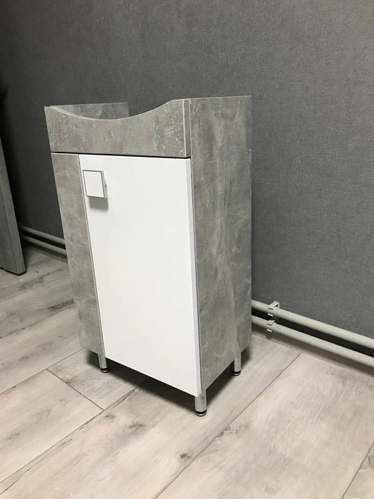 Тумбочка с умывальником