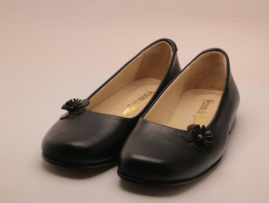 Sapatos em pele para menina