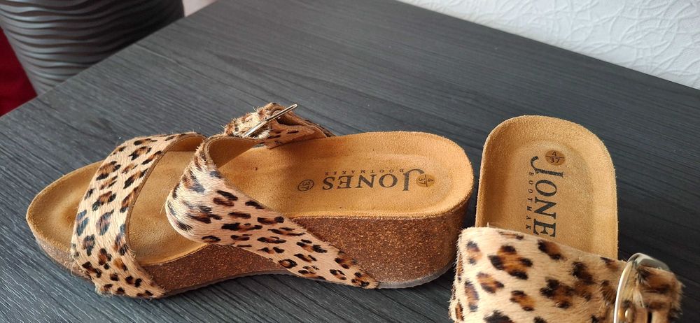 Стильні, шкіряні шльопанці англійського бренду jones bootmaker, 37 розмір