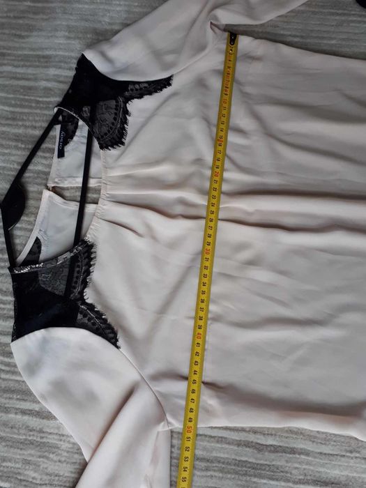 Bluzka z koronką m/L elegancka