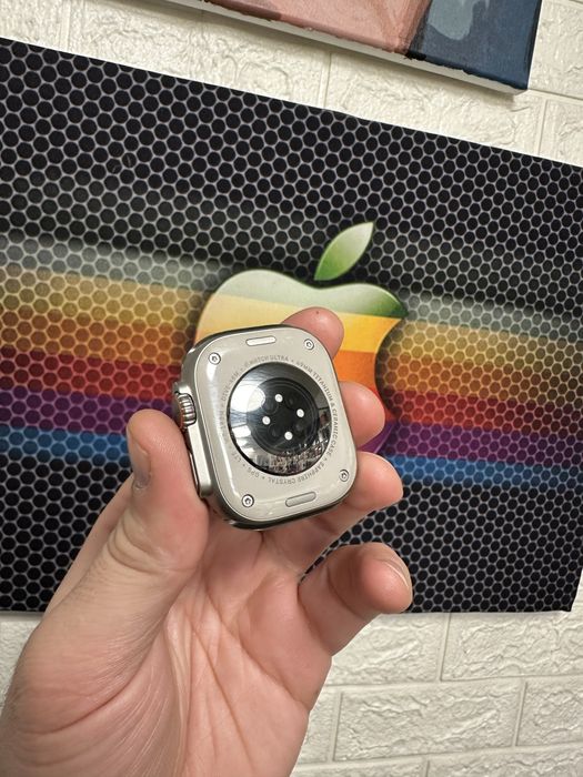 Продам часы apple watch titanium ultra 49mm icloud lock