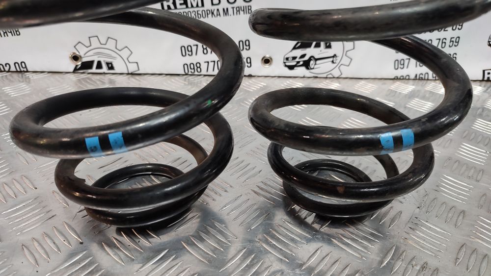 Пружина задня MB Vito W639 оригінал