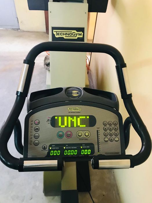 Bicicleta technogym xtpro 600